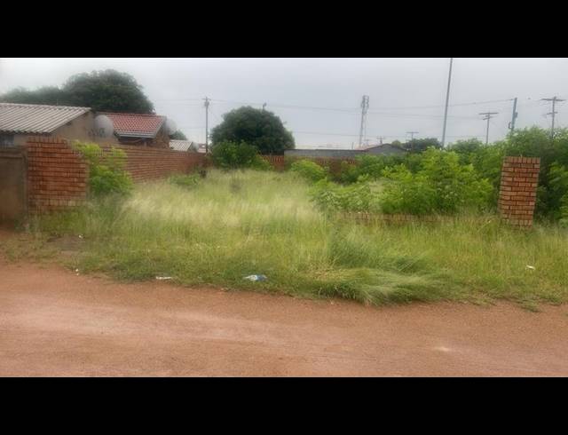 LAND FOR SALE IN MABOPANE UNIT B